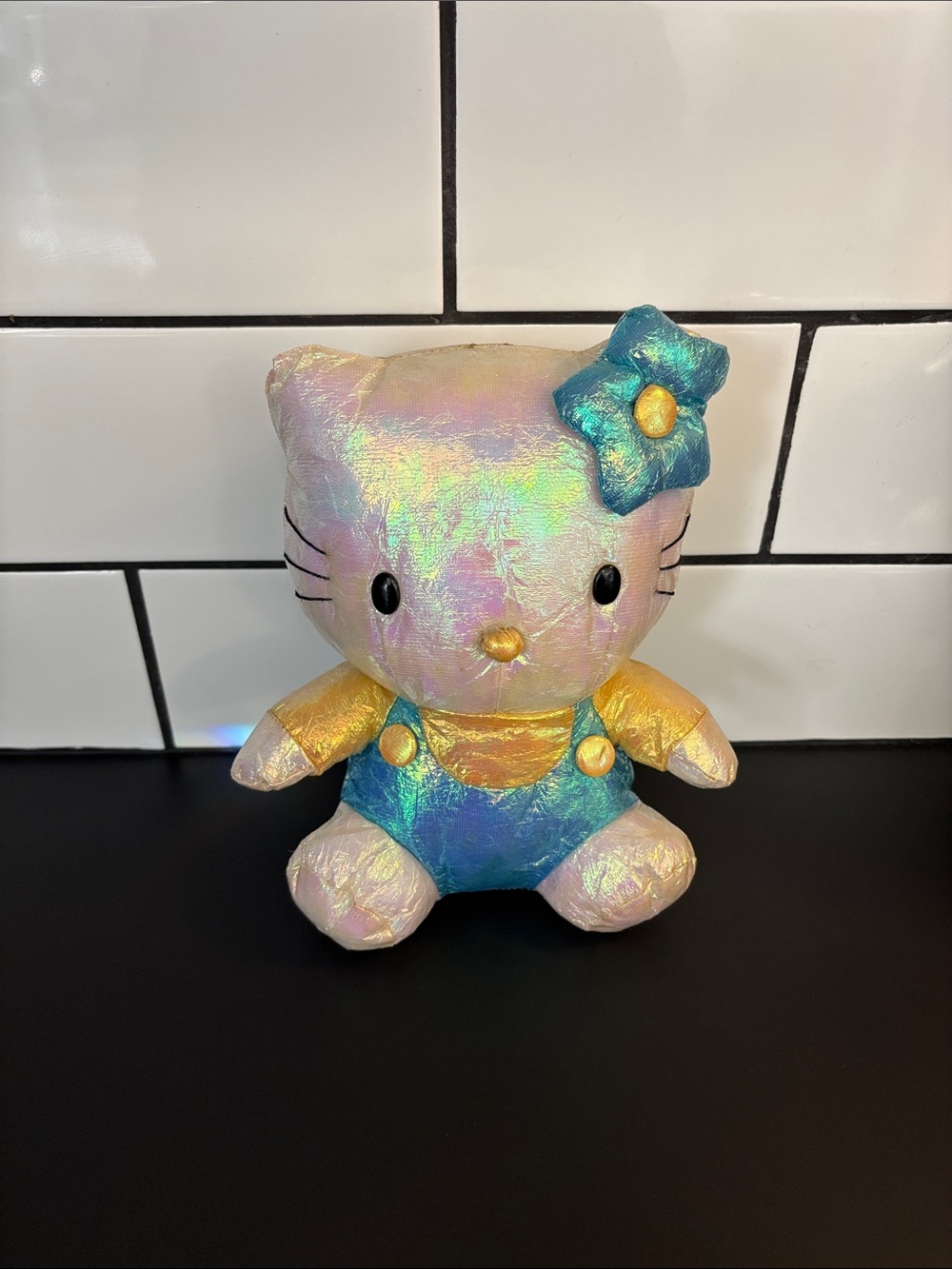 Vintage 1999 Sanrio Hello Kitty Iridescent Shiny Metallic Plush Toy Amuse